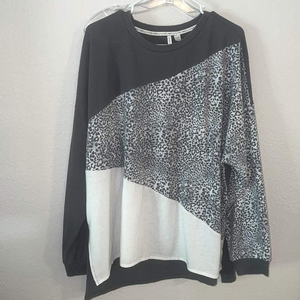 Lifestyle top size 22 W